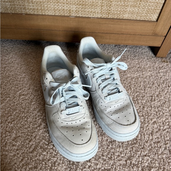 Nike Women’s Air Force 1 Low “Blue Tint” - Picture 2 of 8